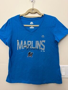 MLB Miami Marlins Blue VNeck 100% Cotton TShirt Size Medium